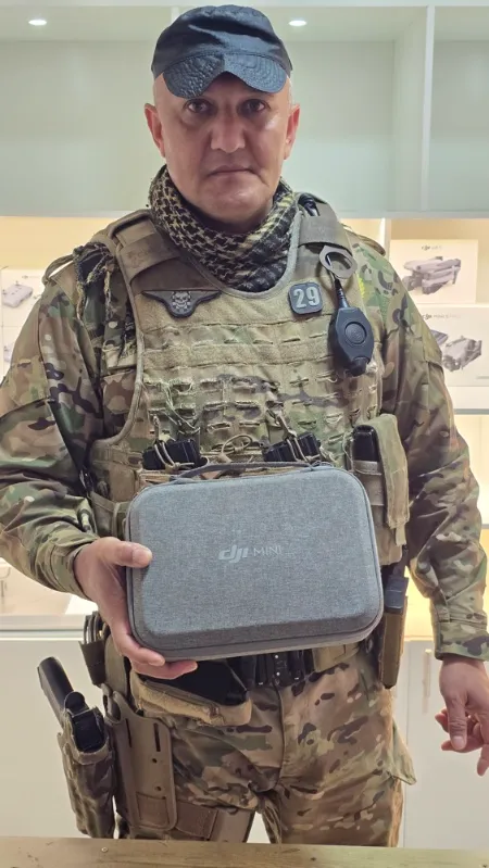 Customer with his DJI Mini case